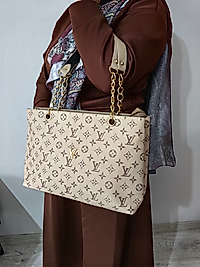 KADIN GENİŞ EL OMUZ ÇANTASI